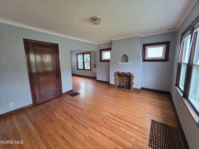 1909 Wyndhurst Road, Toledo, OH 43607