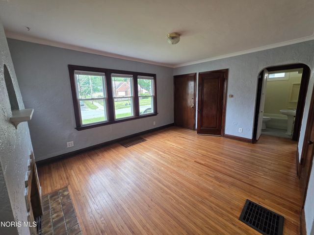 1909 Wyndhurst Road, Toledo, OH 43607