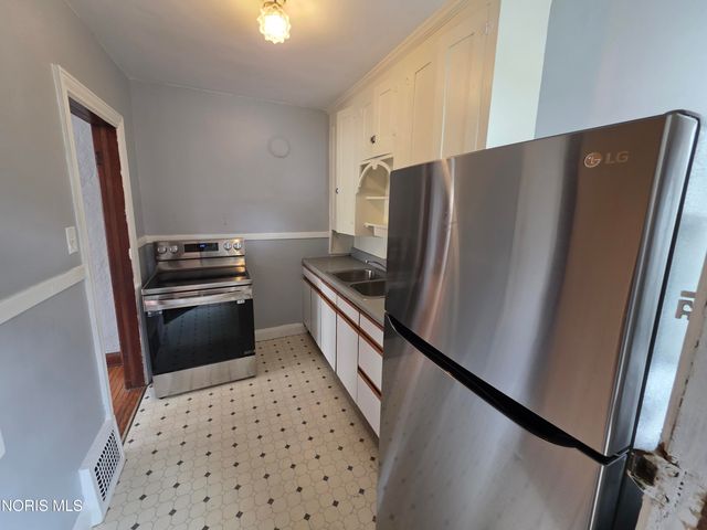 1909 Wyndhurst Road, Toledo, OH 43607