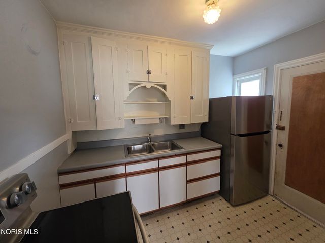 1909 Wyndhurst Road, Toledo, OH 43607