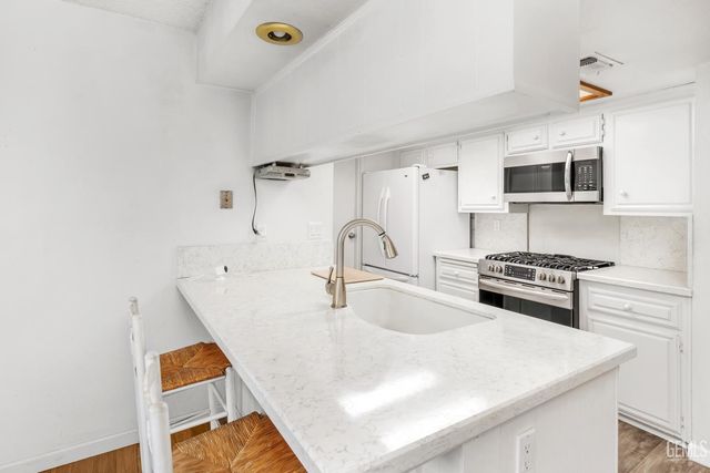 3501 Bernard Street 12C, Bakersfield, CA 93306