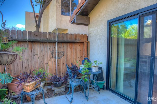 3501 Bernard Street 12C, Bakersfield, CA 93306