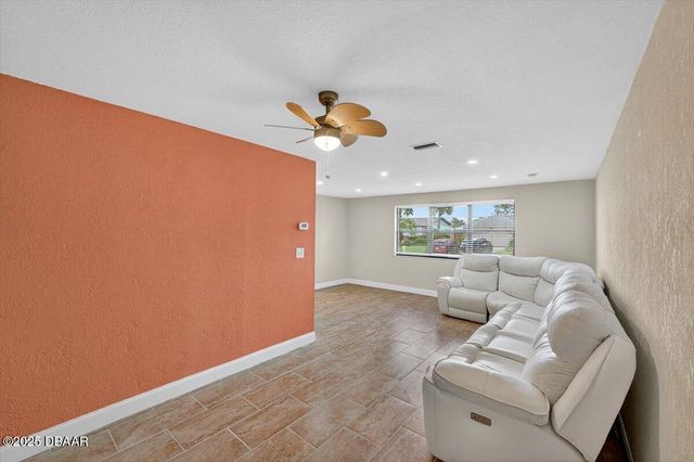 129 S Ocean Aire Terrace, Ormond Beach, FL 32176