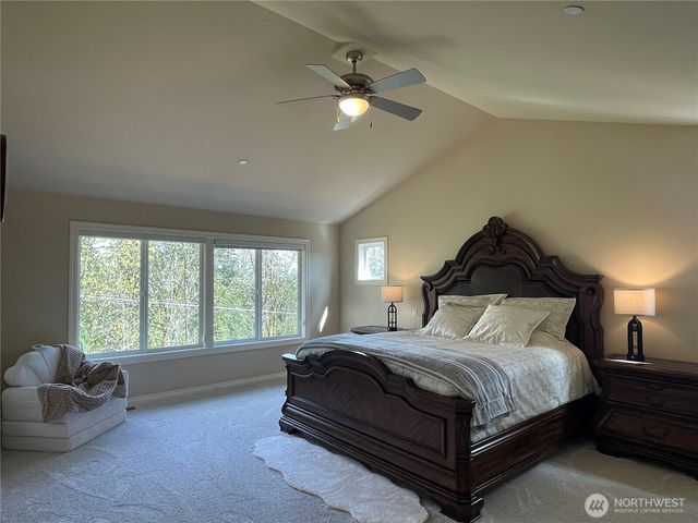 883 Summerhill Ridge Drive NW, Issaquah, WA 98027