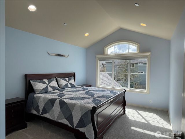 883 Summerhill Ridge Drive NW, Issaquah, WA 98027