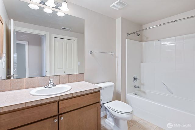883 Summerhill Ridge Drive NW, Issaquah, WA 98027