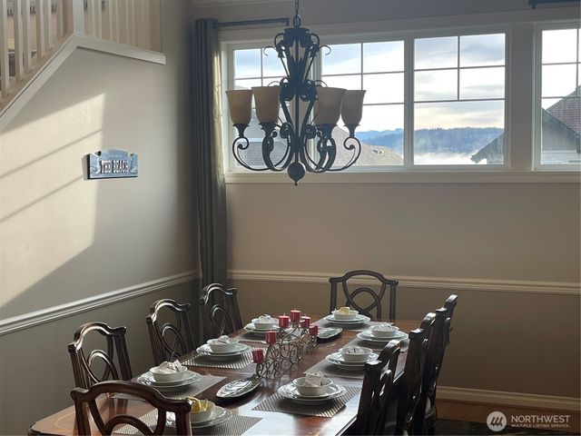 883 Summerhill Ridge Drive NW, Issaquah, WA 98027