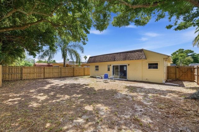12291 MALLORY DRIVE, Largo, FL 33774