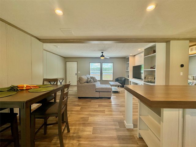 706 Sandpiper Court, Seven Points, TX 75143