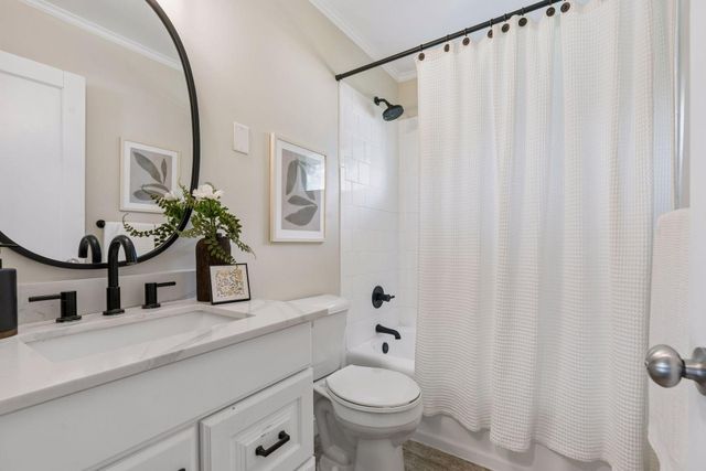 7508 Edgebrook Drive, Saint Louis Park, MN 55426