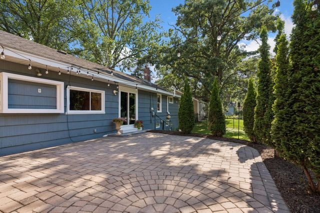 7508 Edgebrook Drive, Saint Louis Park, MN 55426