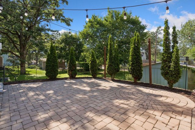 7508 Edgebrook Drive, Saint Louis Park, MN 55426