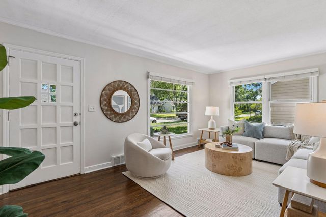 7508 Edgebrook Drive, Saint Louis Park, MN 55426