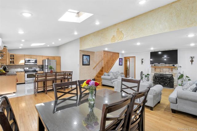 93 Hearth Lane, Westbury, NY 11590