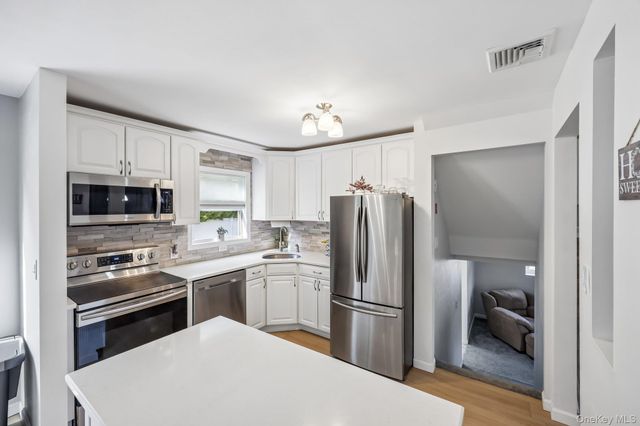 7 Bowden Drive, Huntington Station, NY 11746