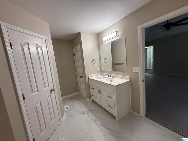 115 COOPER AVENUE, Trussville, AL 35173