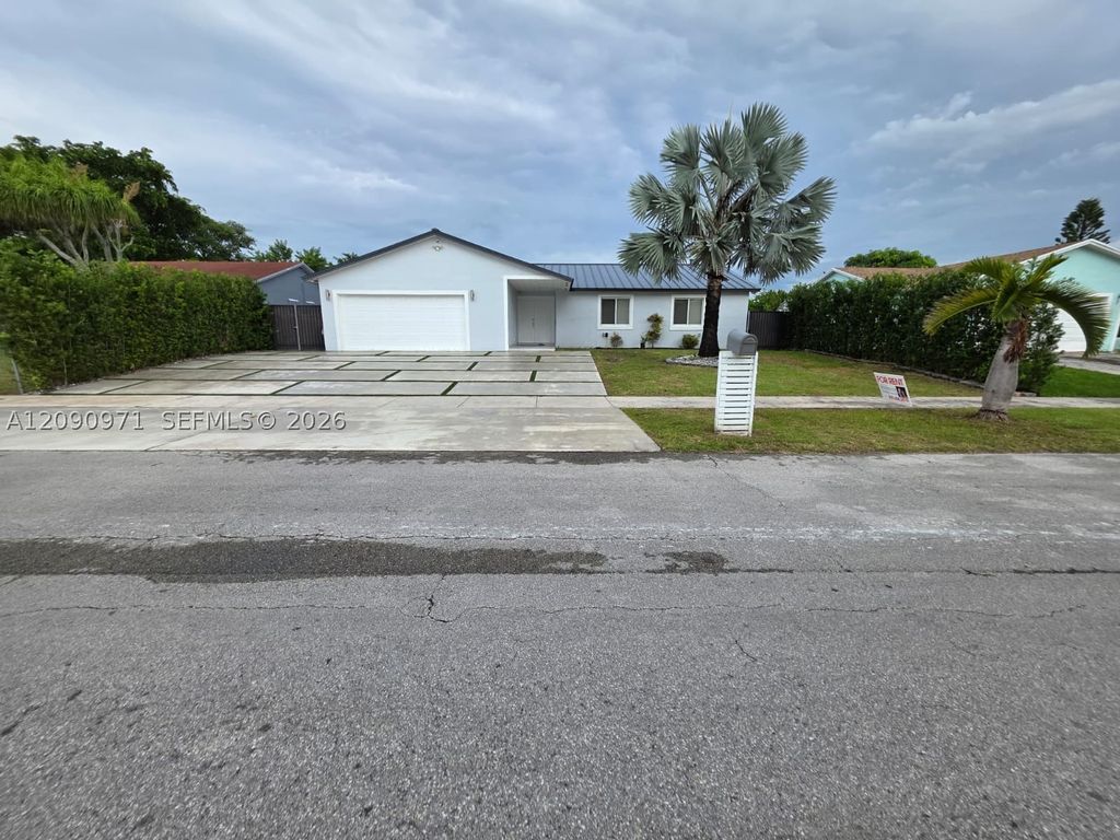 26230 SW 130th Ave, Homestead, FL 33032