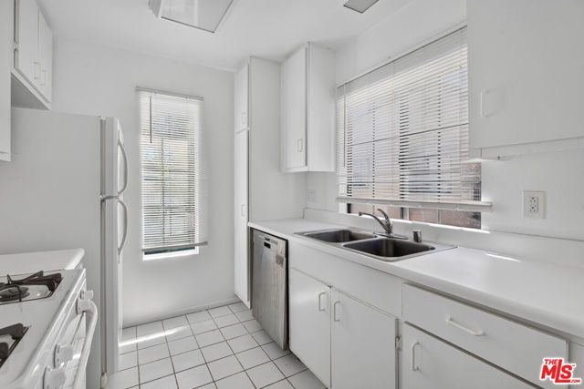 2554 Olive Drive 188, Palmdale, CA 93550