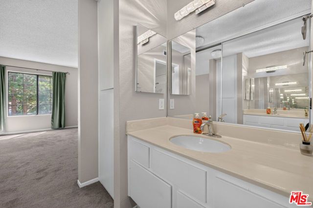 2554 Olive Drive 188, Palmdale, CA 93550