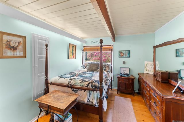 10894 Bains Rd, St Francisville, LA 70775