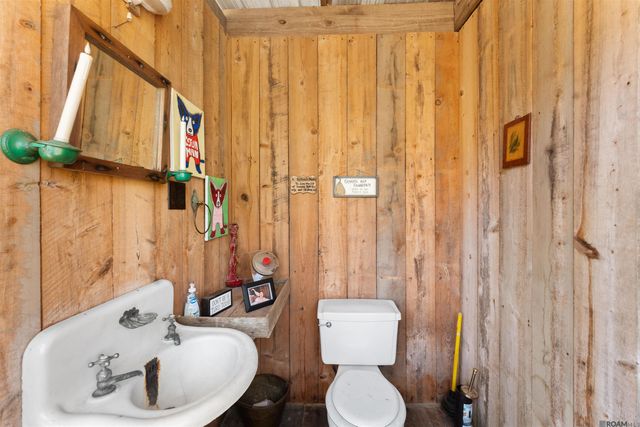 10894 Bains Rd, St Francisville, LA 70775