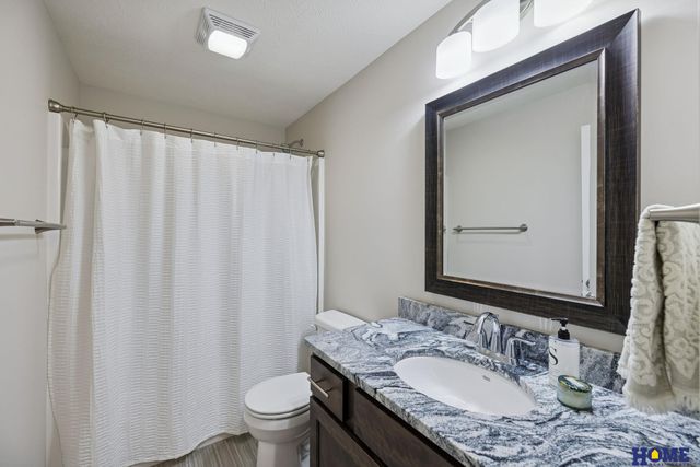 3840 Cabo Drive, Lincoln, NE 68516