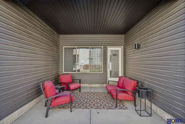 3840 Cabo Drive, Lincoln, NE 68516