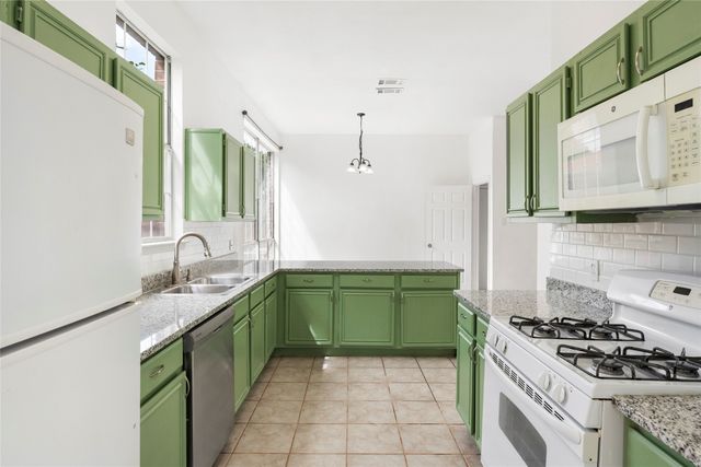 559 Raintree Circle, Coppell, TX 75019