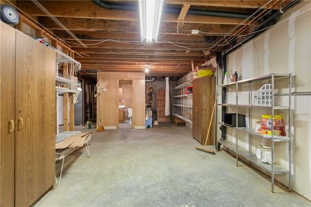 11813 E 47TH Terrace, Kansas City, MO 64133