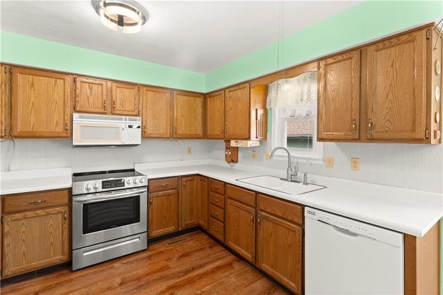 11813 E 47TH Terrace, Kansas City, MO 64133