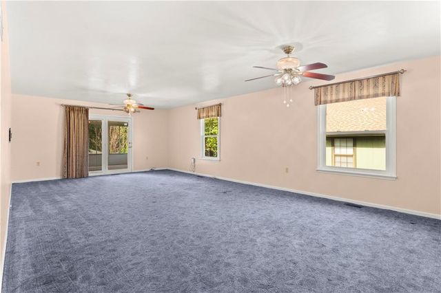 11813 E 47TH Terrace, Kansas City, MO 64133