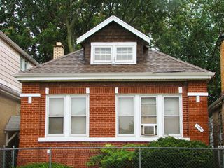 7151 S Rockwell Street, Chicago, IL 60629
