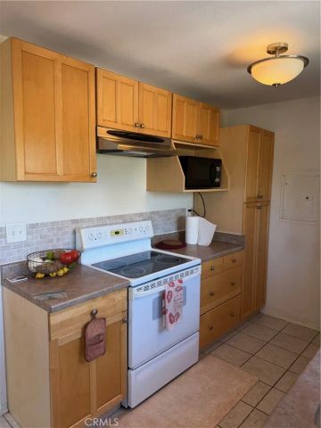 725 Coronado 206, Long Beach, CA 90804