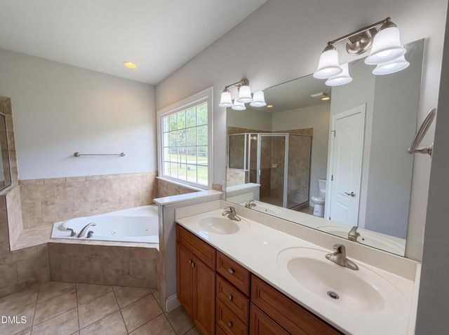 90 Scotts Pine Circle, Wake Forest, NC 27587