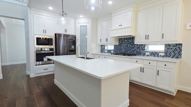 10870 Grayhead Drive, Frisco, TX 75035