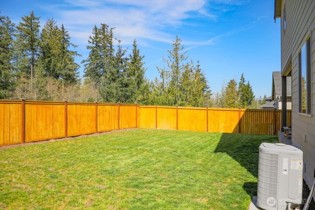 937 Panoramic Loop, Bremerton, WA 98312