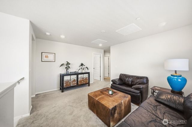 937 Panoramic Loop, Bremerton, WA 98312