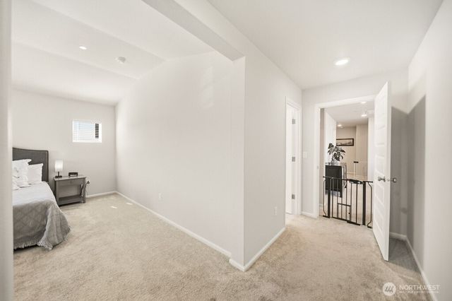 937 Panoramic Loop, Bremerton, WA 98312