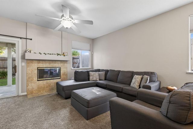 8232 Gold Sierra Ct, Antelope, CA 95843