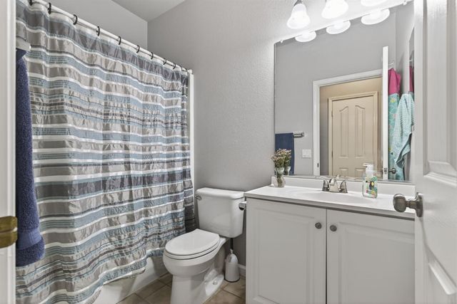 8232 Gold Sierra Ct, Antelope, CA 95843