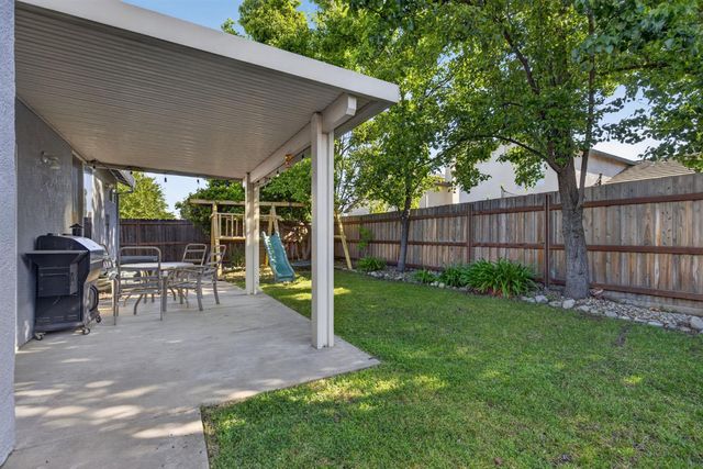 8232 Gold Sierra Ct, Antelope, CA 95843