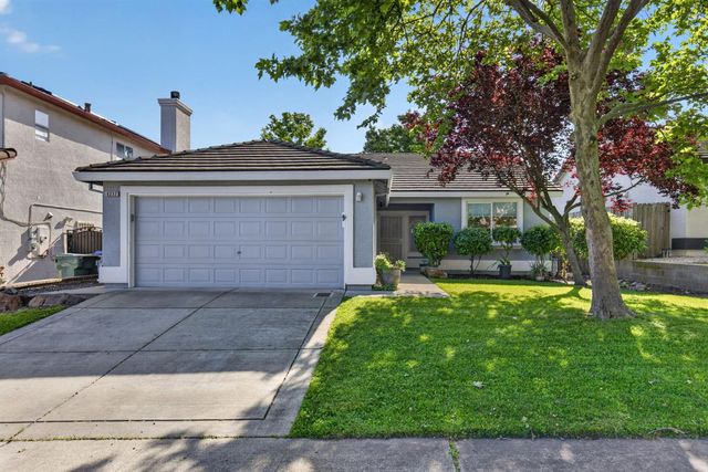 8232 Gold Sierra Ct, Antelope, CA 95843