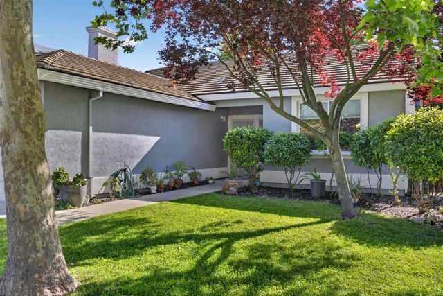 8232 Gold Sierra Ct, Antelope, CA 95843