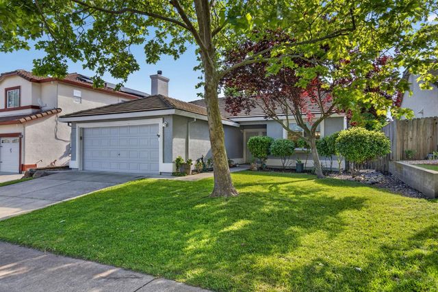 8232 Gold Sierra Ct, Antelope, CA 95843