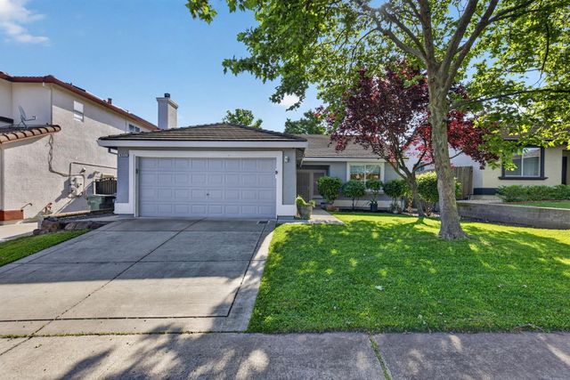 8232 Gold Sierra Ct, Antelope, CA 95843