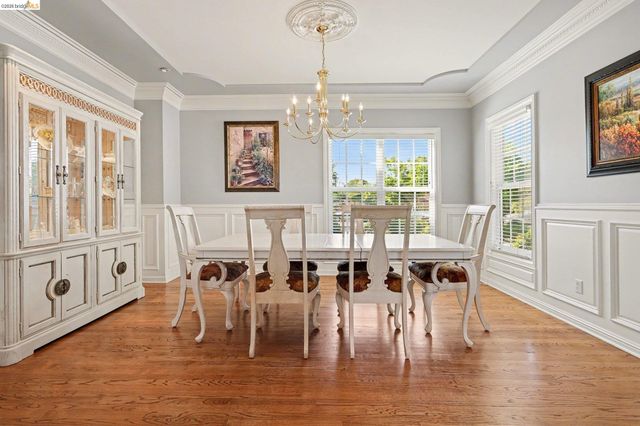 131 Loren Ln, Oakley, CA 94561