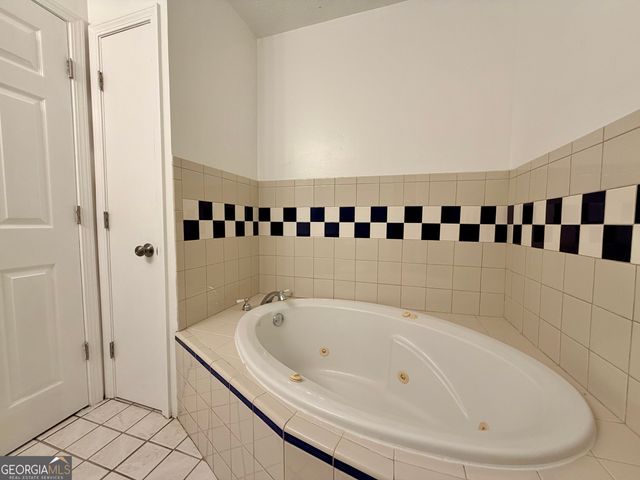 2474 Lucas Drive NE, Conyers, GA 30012