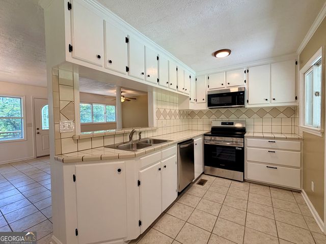 2474 Lucas Drive NE, Conyers, GA 30012