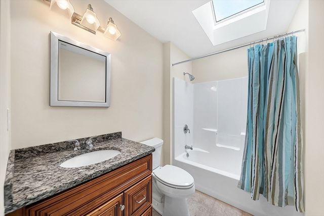 17 Russell Rd, Framingham, MA 01702