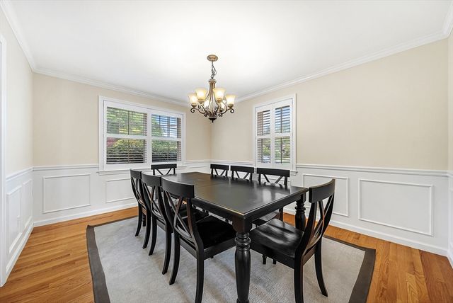 17 Russell Rd, Framingham, MA 01702